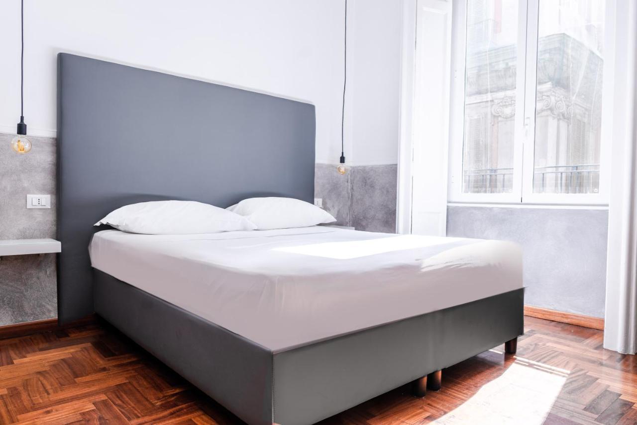 Toledostop Neapel Exterior foto A double bed