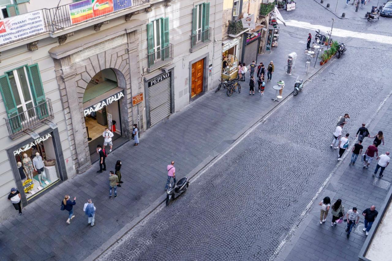 Toledostop Neapel Exterior foto Via Roma